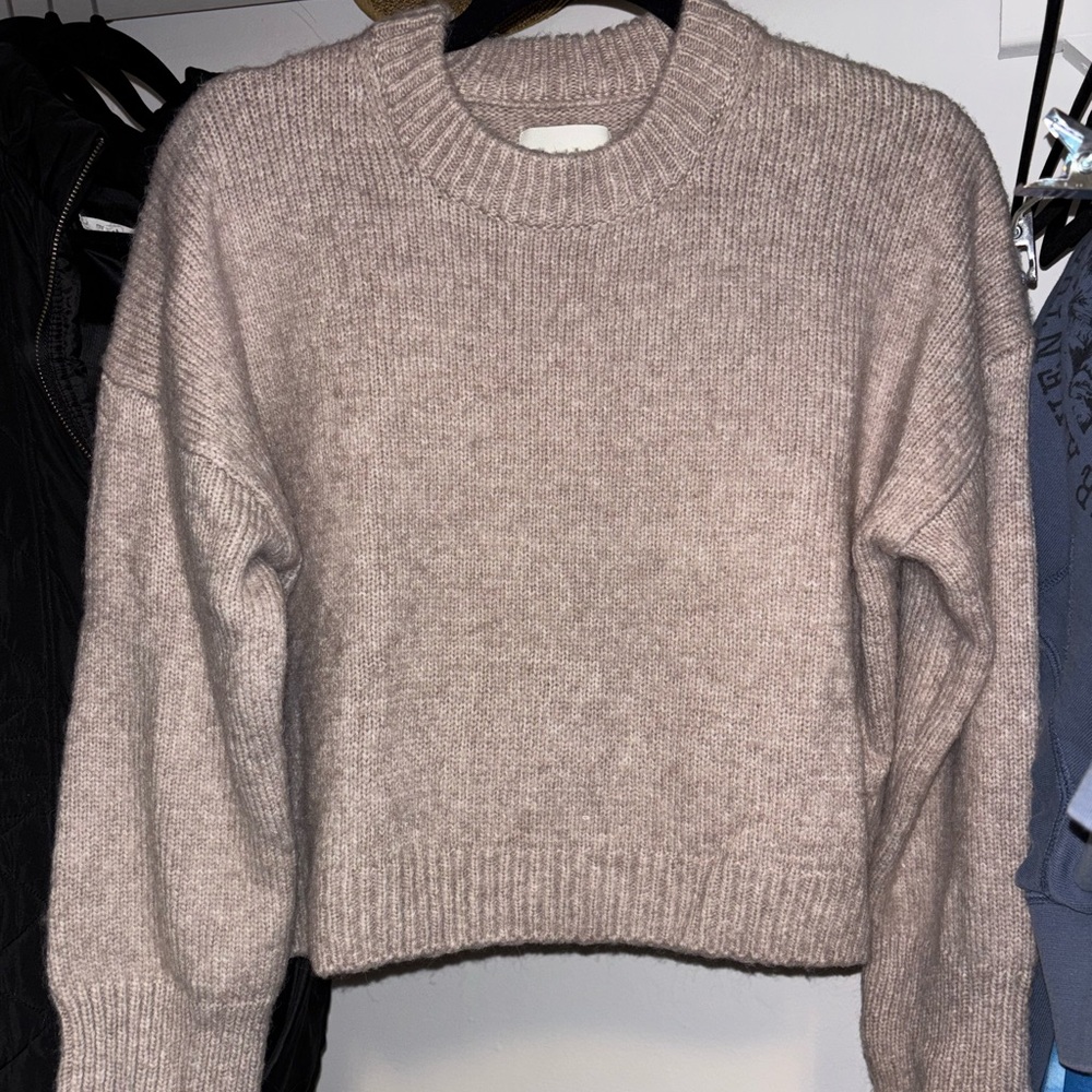 Abercrombie sweater size XS
